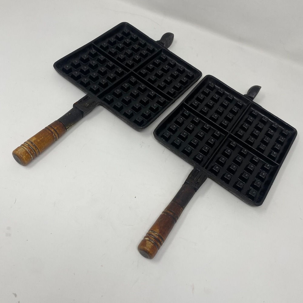 Wagner Waffle Iron Black Cast Iron Square 1910 Patent Wood Handle